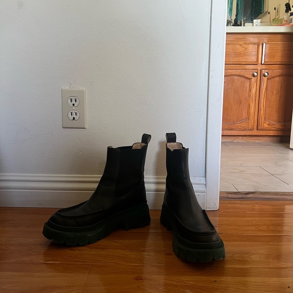 Black and Teal Women's Chelsea Boots - Picture 3 of 3